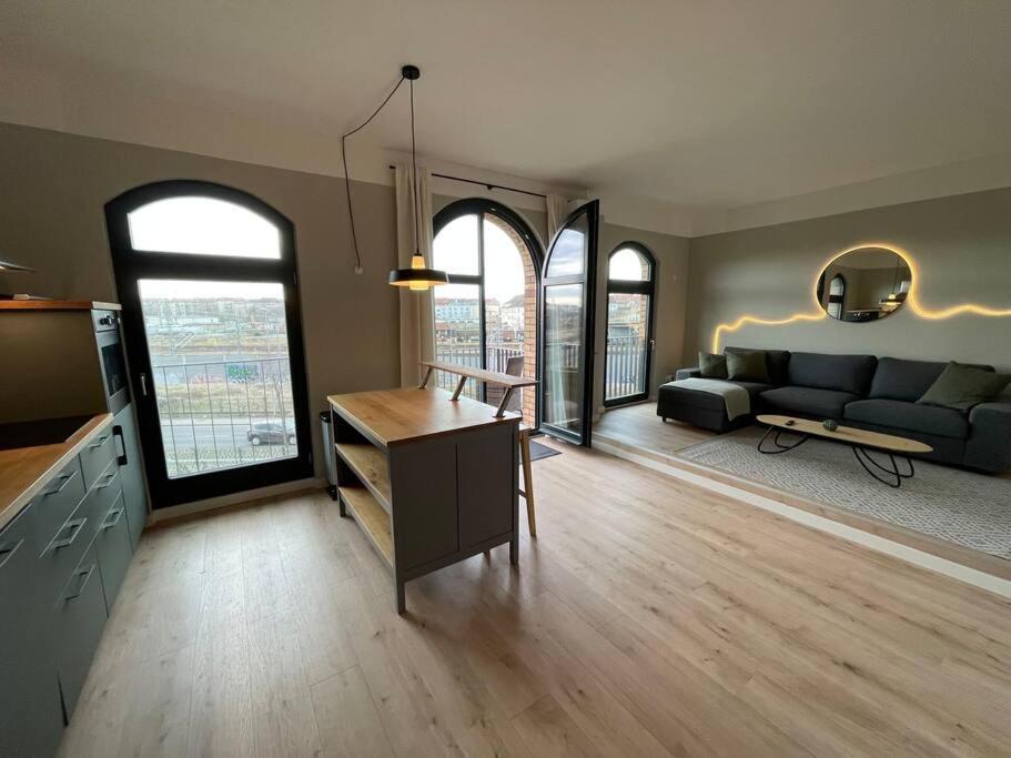 Loft 7 15Min Hbf 2Br Smart Tv Wifi Apartment ไลป์ซิก ภายนอก รูปภาพ