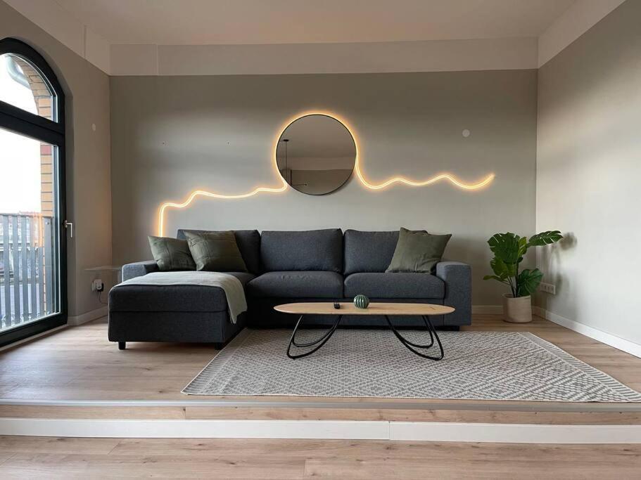 Loft 7 15Min Hbf 2Br Smart Tv Wifi Apartment ไลป์ซิก ภายนอก รูปภาพ